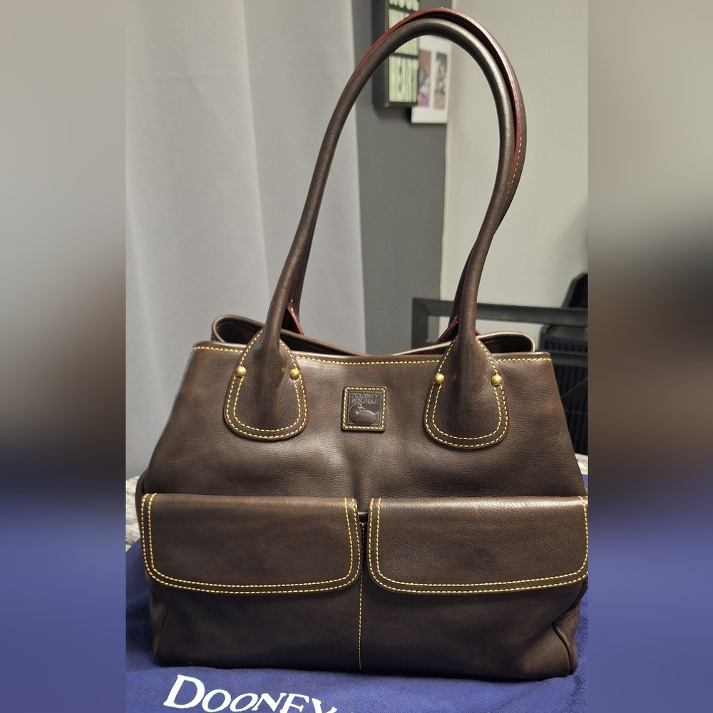 Dooney & Bourke Flprentine Pocket Shopper, EUC, Brown Tmoro